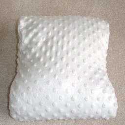 Tempur Original Travel Pillow Cover Only Small 25x31cm Cuddlesoft Case Cervical Neck Orthopaedic Minky Cushion Plush White Pillowcase Spots - thumbnail 2