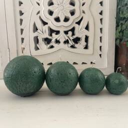 Set Of 4 Green Sphere - Ball Candles - thumbnail 3