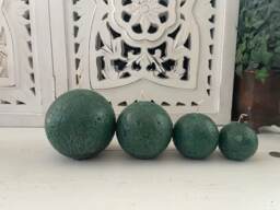 Set Of 4 Green Sphere - Ball Candles - thumbnail 1
