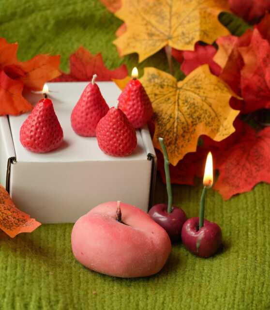 strawberry Candles Handmade Soy Wax Fruit Toppers - image 1
