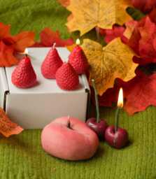 strawberry Candles Handmade Soy Wax Fruit Toppers - thumbnail 1