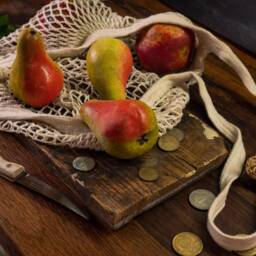 Ceramic Pear Handmade Realistic - 1 Pc Natural Size, Photo Prop, Gift, Home Decor - thumbnail 3
