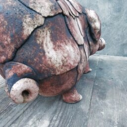 Ceramic Pig - Small - thumbnail 4