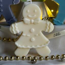 Hand Poured Gingerbread Soy Candle Christmas Decor Gift - thumbnail 2