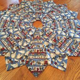 Christmas Tree Skirt, 42 Inch Diameter, Teresa Kogut Fabric, Quilted, Polar Bear, Blue, Animals, Burgundy, Slim, Skinny - thumbnail 2