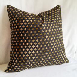 Perfect Fluer Print Pillow Cover, 16x16 Decorative Pillow, Toss Home Decor, Summer, Spring Black - thumbnail 2