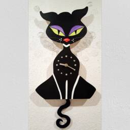 Silhouette Pendulum Clock Shanti - thumbnail 2