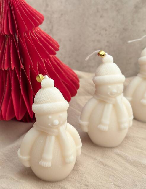 Snowman Candle, Holiday Scented Soy Wax Christmas Gift - image 1