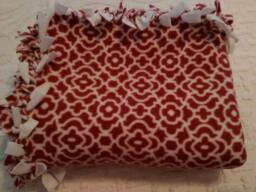 Hand Tied Fleece Blanket Bella Lattice Rust & White Throw - 65x49 - thumbnail 1