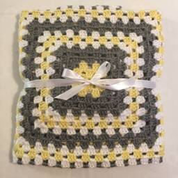 Handmade Crochet Baby Blanket Gender Neutral Acrylic Yarn - thumbnail 2