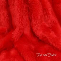 Soft Faux Fur Round Tree Skirt - Thick Leopard Or Coyote/Wolf Fur, All I Want Christmas - thumbnail 3