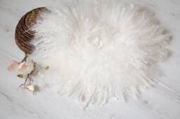 Newborn Baby Photo Prop - Natural Cream Basket Filler Curly Round Felted Blanket Felt Fur Layer