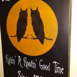 Halloween Wood Sign Welcome To Ol' Owl's Hallow Inn Distressed Large Wall Hanging Hootin' Good Time Owl Full Moon Primitive Decor - thumbnail 3