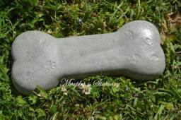 Dog Bone Garden Paver Statue - thumbnail 1