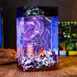 Onion Knight Inspired Resin Lamp - Handmade Fantasy Warrior Led Diorama - Dark Souls Bonfire Gamer & Collector Gift