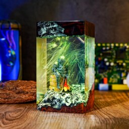 Onion Knight Inspired Resin Lamp - Handmade Fantasy Warrior Led Diorama - Dark Souls Bonfire Gamer & Collector Gift - thumbnail 3