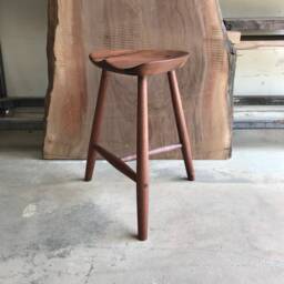 stool Made in Sustainably Sourced Black Walnut - thumbnail 2