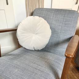 2 Velvet Round Cushion For Susan, Off White, Cushion - thumbnail 2