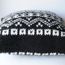 Throw Pillow - Hand-Knit Fair-Isle - thumbnail 3