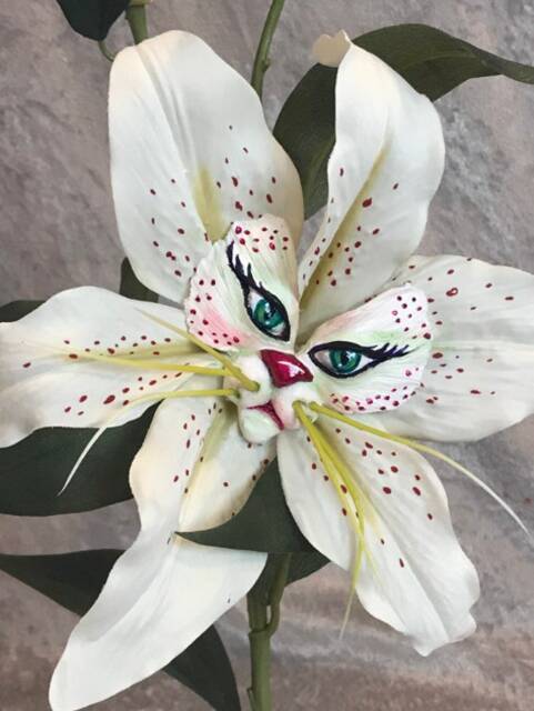 "Alice in Wonderland - Non Talking Flowers ""White Tiger Lily" - image 1