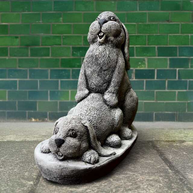 Funny Rabbit Couple Statue Playful Bunny Garden Decoration Concrete Rabbits Sculpture Cement Animal Ornament Outdoor Humorous Figurine Gift - image 1