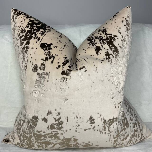 Luxury Rose Gold Metallic Velvet Cushion Cover Designer Scatter Pillow Case High Quality Handmade Glam Home Decor - image 1
