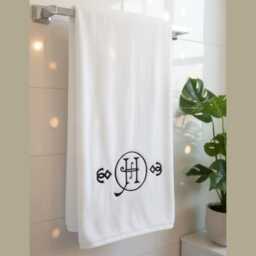 Monogrammed Bath Towel Set - Personalized Towels Bathroom Decor - thumbnail 3