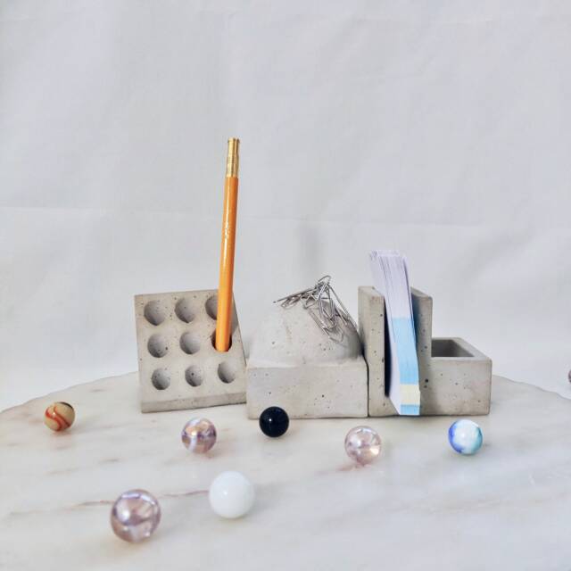 Concrete Desk Tidy Set, Accessories, Memo Pad Organiser, Minimalist Office Decoration, Stationary Notebook Organiser - image 1
