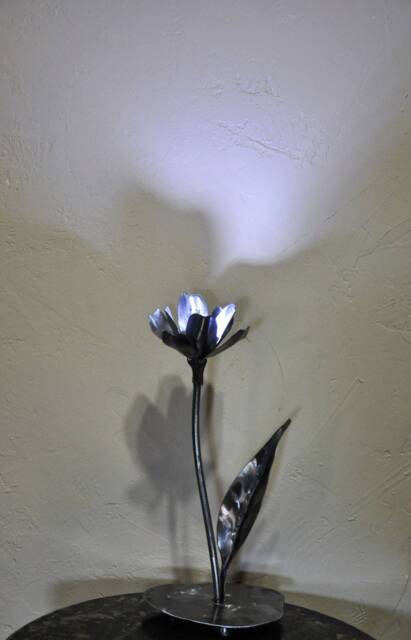 Led Metal Flower Lamp - Ref 03 - image 1