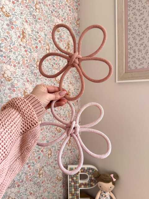 Flower Wire Wall Art, Daisy For Girls Room, Decor, Rope Wrappede Flower Wildflower Sign - image 1