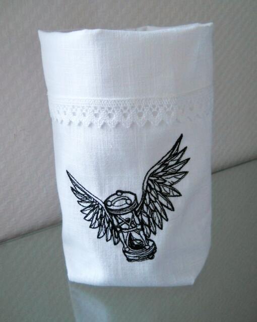 Light Bag Vasenhusse Hourglass With Wings Linen Cotton Lace - image 1