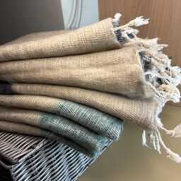 Hand-Loomed Himalayan Yak Wool Throw Blanket Sherpa Travel Wrap M13 - thumbnail 2