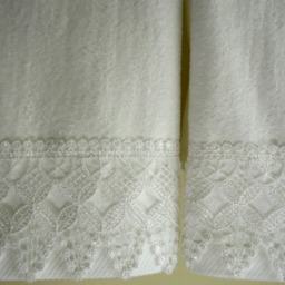 Venice Lace Fingertip Towels - 2 White Velour 100% Cotton New Custom-Embellished - thumbnail 2