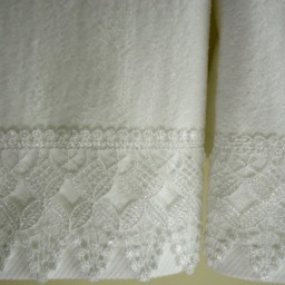 Venice Lace Fingertip Towels - 2 White Velour 100% Cotton New Custom-Embellished - thumbnail 4