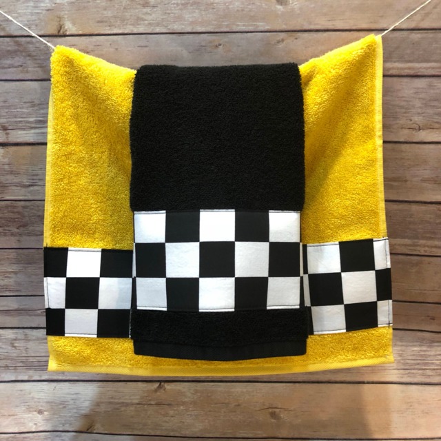 Checkered Bath Towel Black & White Trim, 100% Cotton - image 1