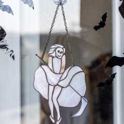 Halloween Stained Glass Suncatcher Marilyn Woman Monro Home House Window Wall Hangings Horror Ornament Gift Witch Decor - thumbnail 2