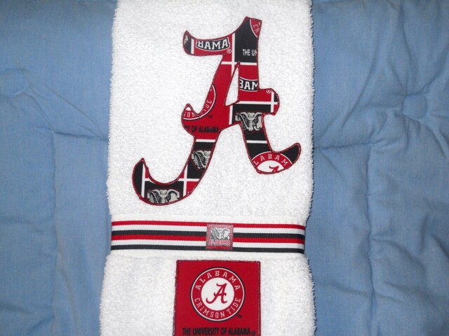 Alabama Crimson Tide Hand Towel For Bathroom, Kitchen, Bar, Or Grill - image 1