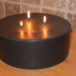 Custom Hand Poured 8 Inch Candle With Multi Wicks - thumbnail 3