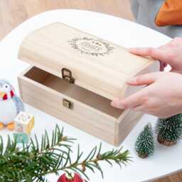 Personalised Traditional Family Christmas Eve Chest - thumbnail 4
