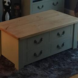 Rustic Coffee Table Large With 4 Drawers - Can Be Made Any Size - thumbnail 2
