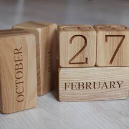 Wood Calendar Blocks Perpetual Table Desk Organizer Christmas Gift Back To School - thumbnail 3