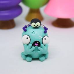 Gubbin & His Spider Friend, Shelf Figurine, Monster Figure, Desk Buddy, Miniature Art - thumbnail 4