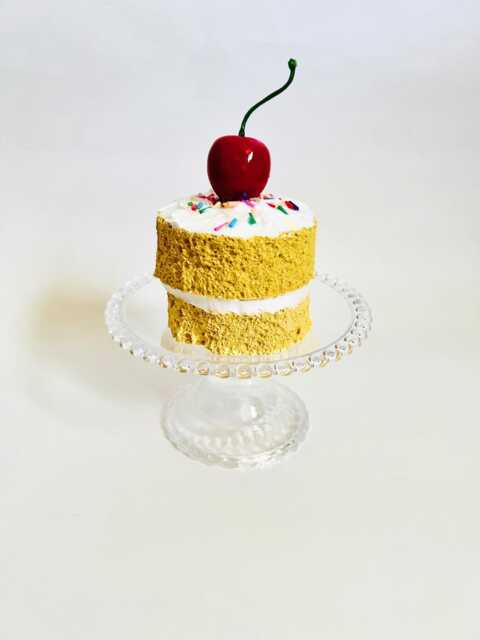 Mini Fake Sponge Cake Kitchen Decor With Rainbow Sprinkles - image 1