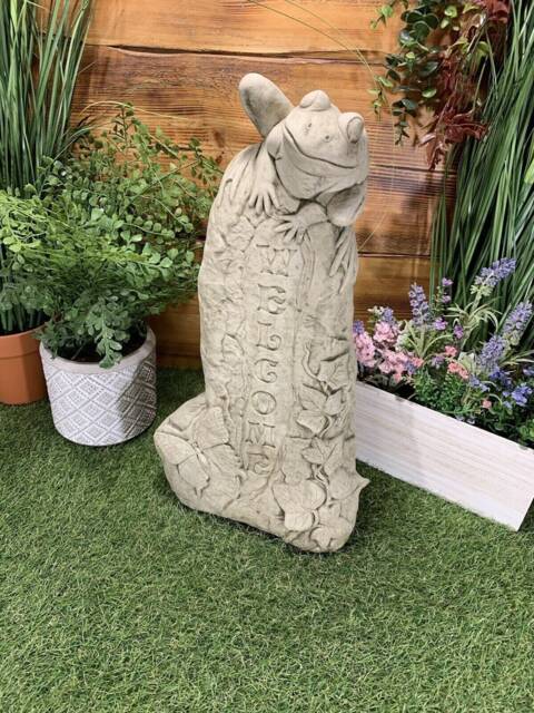 Stone Garden Large Welcome Frog Statue Ornament - image 1