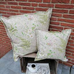 Meadow Flowers Cushion - Coated Cotton For Pallet Furniture - thumbnail 2
