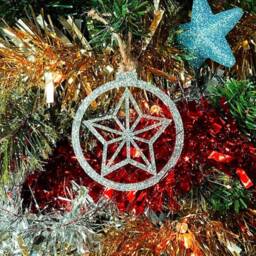 Glitter Star Bauble Christmas Tree Decoration - Beautiful Xmas Ornament in Oak, Walnut Cherry Wood Or Silver, Gold, Red, Green - thumbnail 4