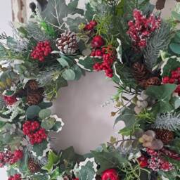 Winter Wreath, Christmas Rustic Holly Ivy Christmas Door Wreath, Pine Xmas - thumbnail 2