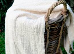 Handwoven Organic Cotton Throw Blanket, Ivory Fringe Bedspread - thumbnail 1