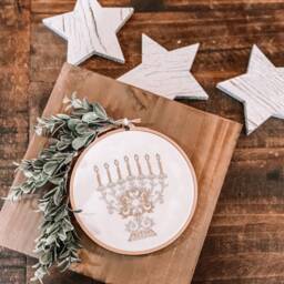 Gold & Silver Menorah Hanukkah Decoration - Hooped Embroidery Wall Hanging Elegant Menorah- Jewish Home Decor - thumbnail 2