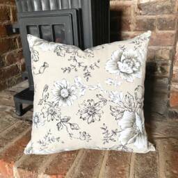 304. Handmade Black & White Flowers Linen Cotton Blend Cushion Cover.various Sizes - thumbnail 2